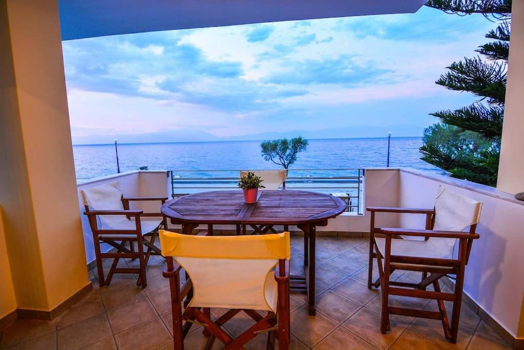 Villa Aigli Luxurious *
