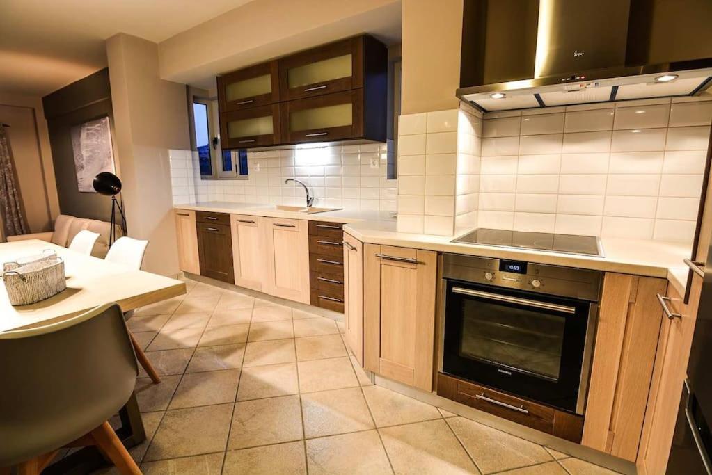 Villa Aigli Luxurious *