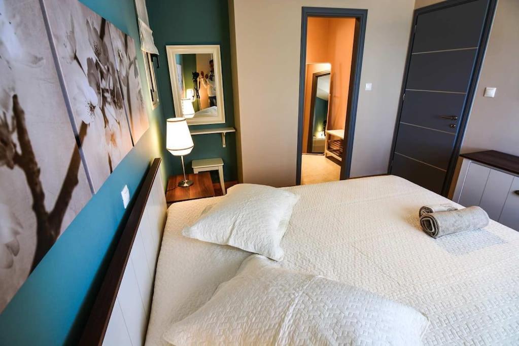 Villa Aigli Luxurious
