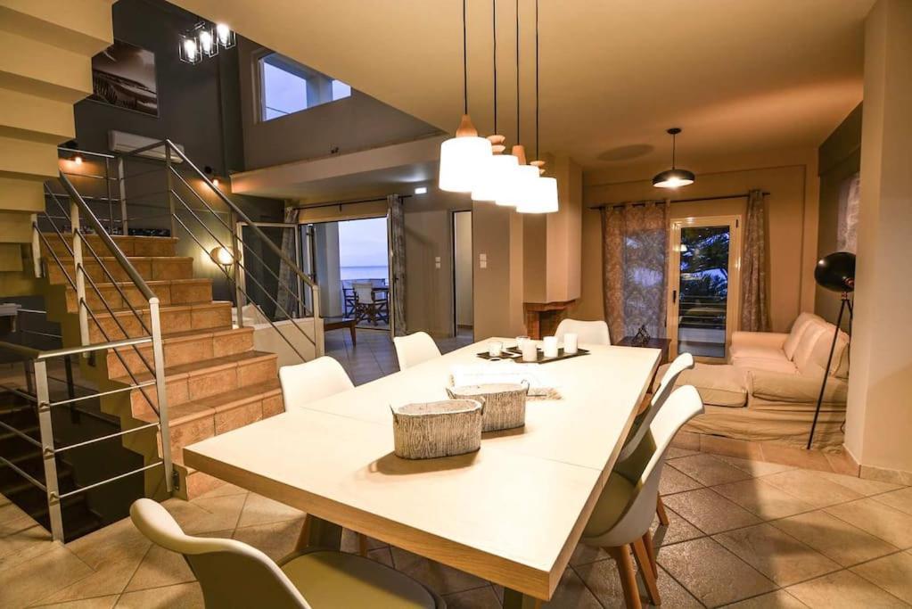 Villa Aigli Luxurious