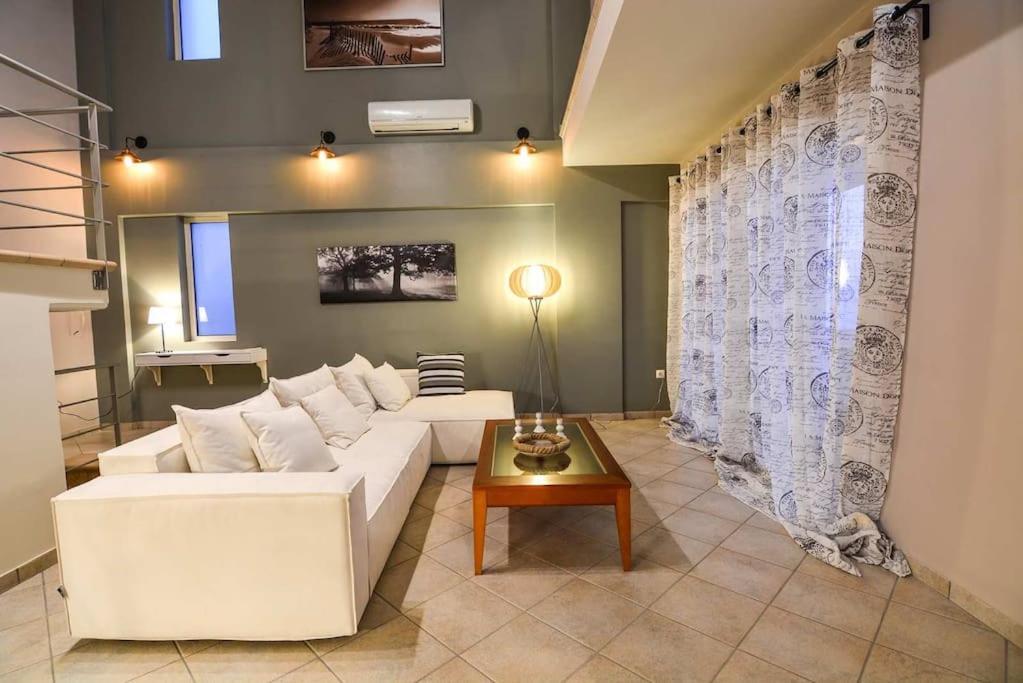 Aigli Luxurious Villa